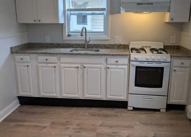 Property at 82 Florence St, Everett, MA, 02149, 2 beds, 1 bath, [object Object]