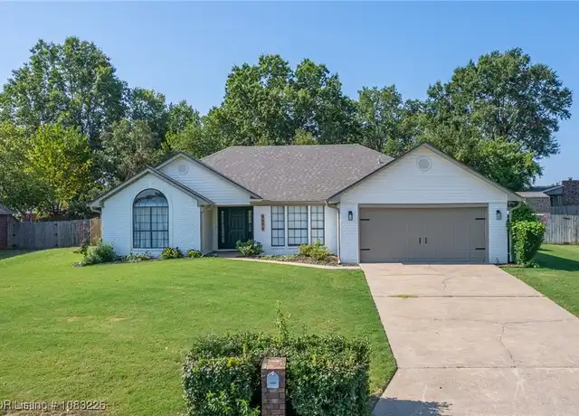 Property at 8808 Skypark Dr, Fort Smith, AR, 72903, 3 beds, 2 baths, [object Object]