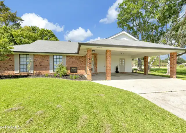 Property at 102 Steeple Chase Dr, Lafayette, LA, 70506, 3 beds, 2 baths, [object Object]