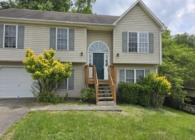 Property at 1387 Craig Robertson Rd SE, Roanoke, VA, 24014, 3 beds, 2 baths, [object Object]