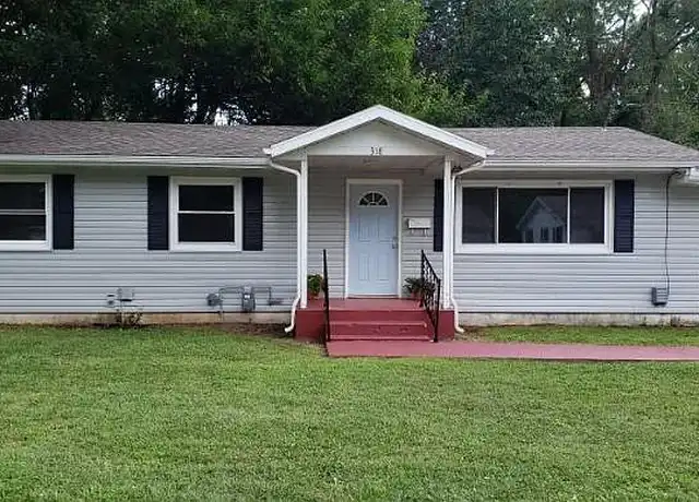 Property at 318 E Seminole St, Springfield, MO, 65807, 3 beds, 2 baths, [object Object]