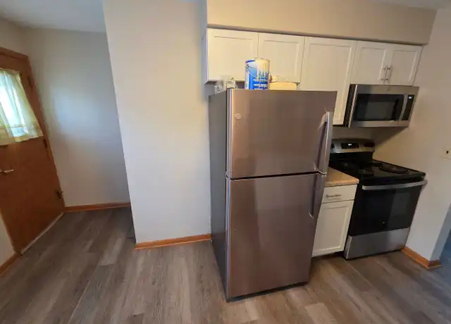 Property at 1501 Harding Ave, Eau Claire, WI, 54701, 2 beds, 1 bath, [object Object]