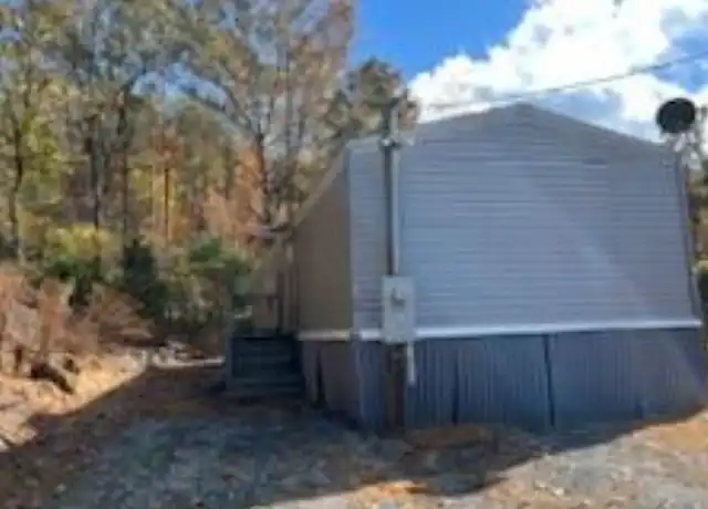 Property at 140 Grape Cove Rd, Sylva, NC, 28779, 2 beds, 2 baths, [object Object]