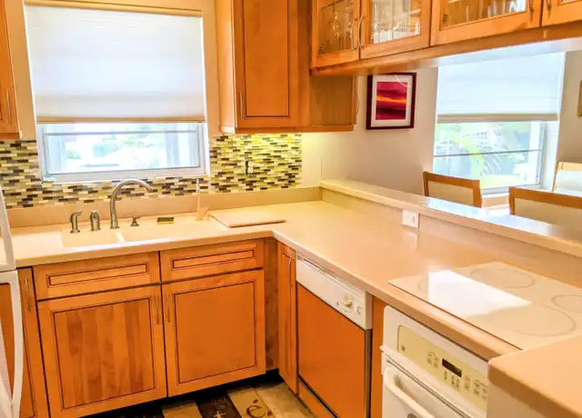 Property at 2600 SE Ocean Blvd Unit EE15, Stuart, FL, 34996, 2 beds, 2 baths, [object Object]