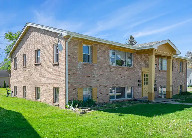 Property at 505 Ohio St, Walkerton, IN, 46574, 2 beds, 1 bath, [object Object]