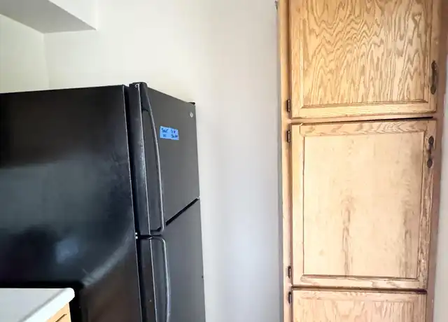 Property at 701 Greenwood Ave Unit 4, Cincinnati, OH, 45229, 2 beds, 1 bath, [object Object]