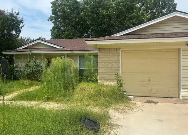 Property at 1818 Santa Rosa Ct, Grand Prairie, TX, 75051, 3 beds, 2 baths, [object Object]