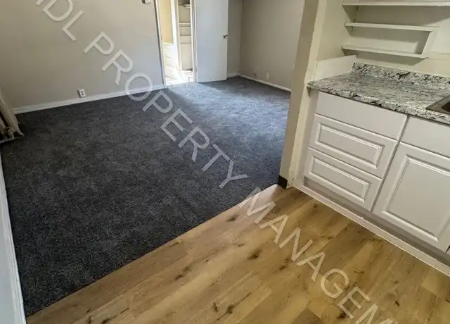 Property at 727 N Hamilton St Unit 5, Saginaw, MI, 48602, 1 bed, 1 bath, [object Object]