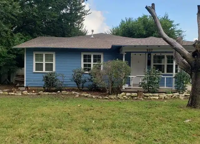 Property at 907 Walters Ln, Arlington, TX, 76012, 4 beds, 2 baths, [object Object]