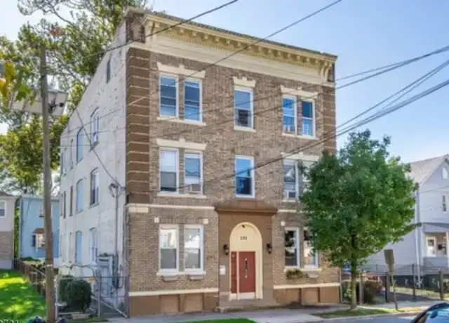Property at 290 Ogden St Unit C5, City of Orange, NJ, 07050, 2 beds, 1 bath, [object Object]