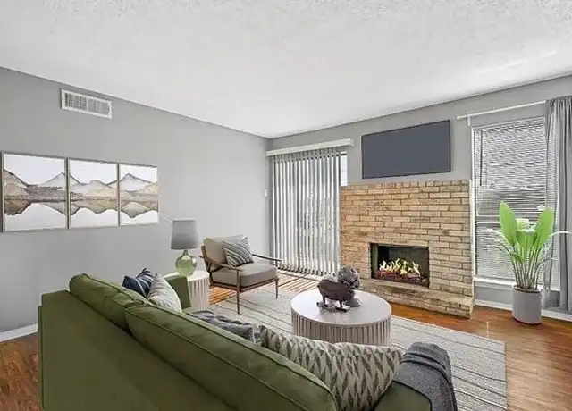 Property at 1810 N Garrett Ave #206, Dallas, TX, 75206, 1 bed, 1 bath, [object Object]