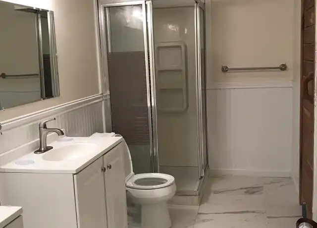 Property at 246 Gum Hollow Rd Unit 4, Oak Ridge, TN, 37830, 1 bed, 1 bath, [object Object]