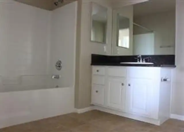 Property at Sunland Gardens LLC - 8654 Sunland Blvd, Sun Valley, CA, 91352, 3 beds, 2 baths, [object Object]