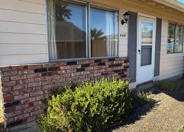 Property at 448 S 10th St Unit 1, St Helens, OR, 97051, 2 beds, 1 bath, [object Object]
