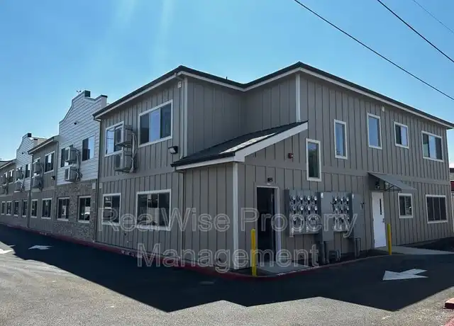 Property at 1935 Table Rock Rd Unit 11, Medford, OR, 97501, 1 bed, 1 bath, [object Object]