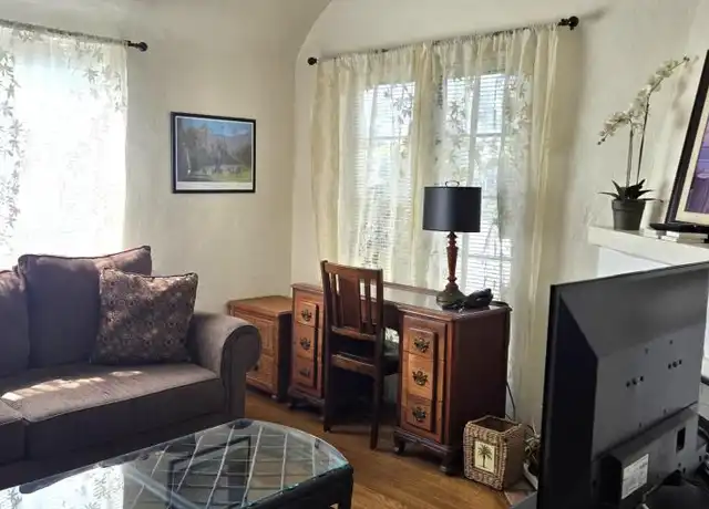 Property at 676 J Ave, Coronado, CA, 92118, 2 beds, 1 bath, [object Object]