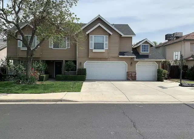 Property at 703 N Elm Ave, Clovis, CA, 93611, 4 beds, 3 baths, [object Object]