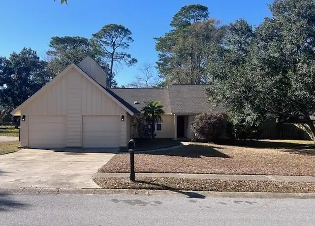 Property at 1223 King Henry Dr, Ocean Springs, MS, 39564, 4 beds, 2 baths, [object Object]
