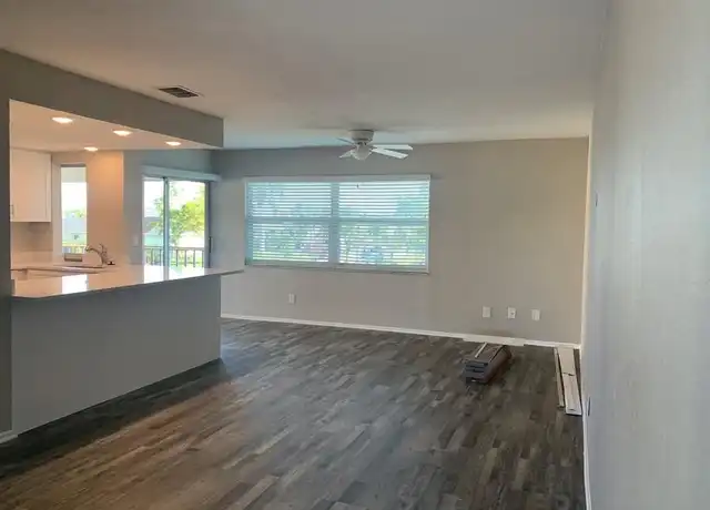 Property at 429 SW 47th Ter Unit 4, Cape Coral, FL, 33914, 2 beds, 2 baths, [object Object]