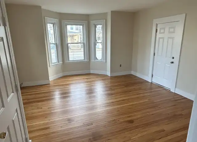 Property at 807 Broadway Unit 1, South Portland, ME, 04106, 2 beds, 1 bath, [object Object]