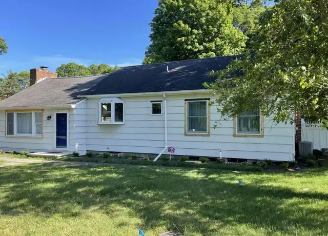 Property at 1 Castle View Ct, Westhampton, NY, 11977, 3 beds, 2 baths, [object Object]