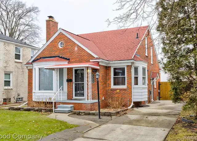 Property at 464 Moran Rd, Grosse Pointe Farms, MI, 48236, 3 beds, 2 baths, [object Object]