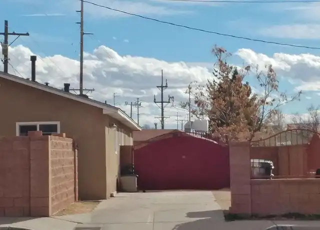 Property at 326 Mountain Rd NE, Albuquerque, NM, 87102, 5 beds, 2 baths, [object Object]