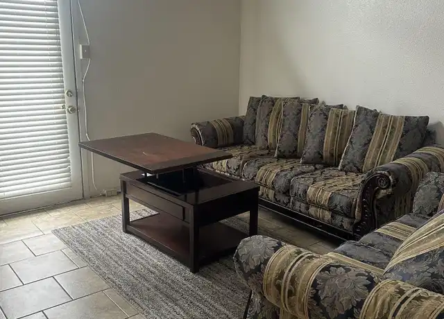 Property at 3005 Highland Rd Apt 15, Baton Rouge, LA, 70802, 2 beds, 1 bath, [object Object]
