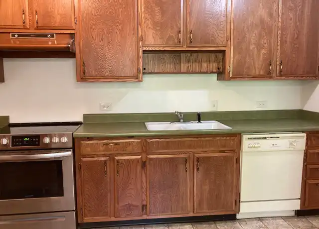 Property at 206 S 14th St Unit 3, Laramie, WY, 82070, 2 beds, 1 bath, [object Object]