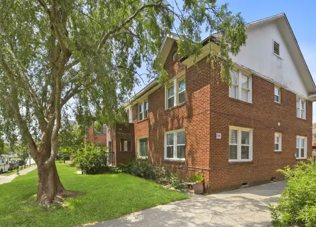 Property at 420 W Clay St, Houston, TX, 77019, 2 beds, 2 baths, [object Object]