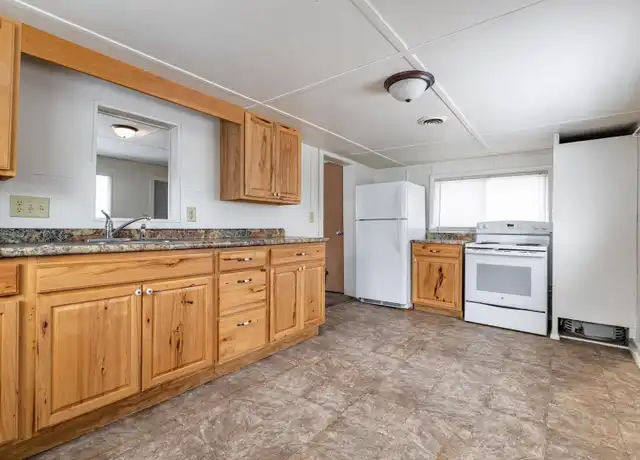 Property at 820 Kane St Unit 820, La Crosse, WI, 54603, 2 beds, 1 bath, [object Object]