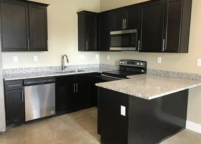 Property at St. John Flats - 936 22nd Ave E, Tuscaloosa, AL, 35404, 1 bed, 1 bath, [object Object]