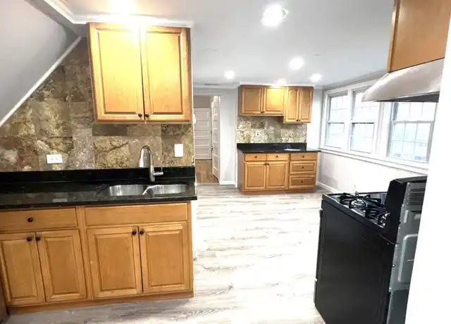 Property at 131 Josephine Ave, Somerville, MA, 02144, 1 bed, 1 bath, [object Object]