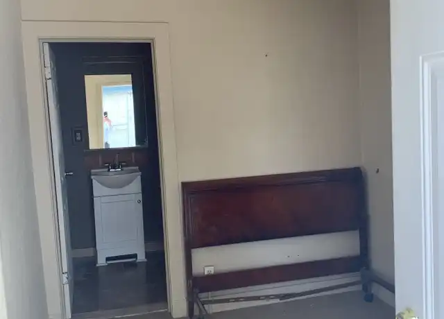 Property at 710 8th St NW, Albuquerque, NM, 87102, 1 bed, 1 bath, [object Object]