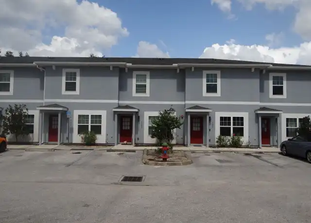 Property at 5313 Terraza Ct, Temple Terrace, FL, 33617, 2 beds, 2.5 baths, [object Object]