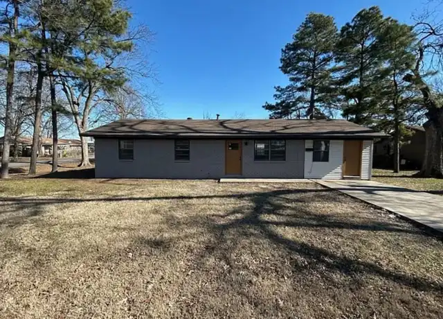 Property at 607 Frank T Bunton St, Lonoke, AR, 72086, 4 beds, 1 bath, [object Object]