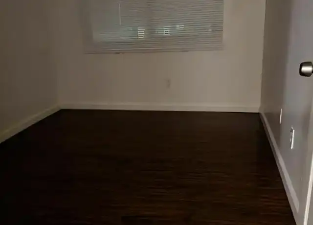 Property at 4216 S 47th St, Phoenix, AZ, 85040, 3 beds, 1 bath, [object Object]