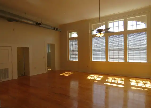 Property at 715 Sherman St Unit 8, Little Rock, AR, 72202, 2 beds, 2 baths, [object Object]