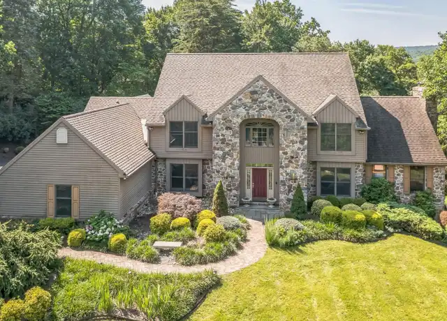 Property at 1720 Honeysuckle Ln, Pottstown, PA, 19465, 5 beds, 3.5 baths, [object Object]