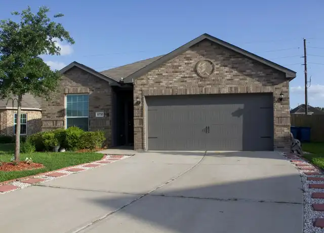 Property at 10710 Spring Brook Pass Dr, Humble, TX, 77396, 3 beds, 2 baths, [object Object]