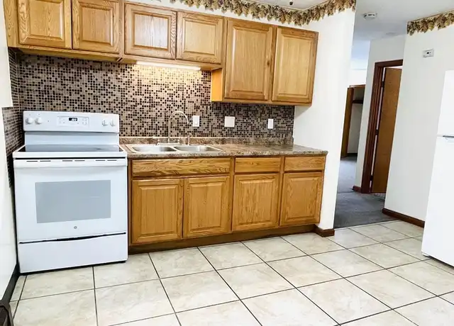 Property at 34 Dorchester St Unit 2L, Worcester, MA, 01610, 2 beds, 1 bath, [object Object]