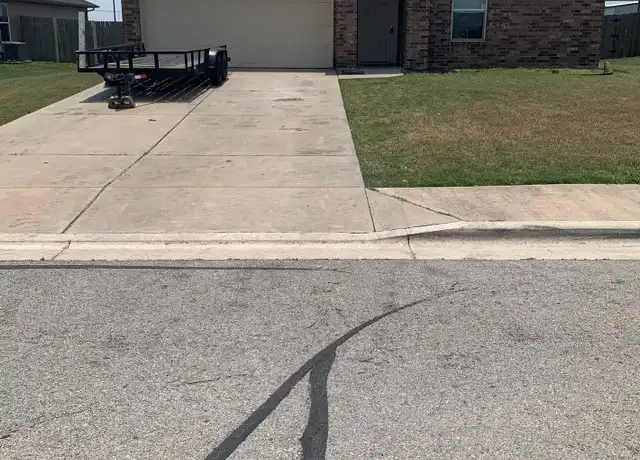 Property at 137 Rafe Ct, Kyle, TX, 78640, 3 beds, 2 baths, [object Object]