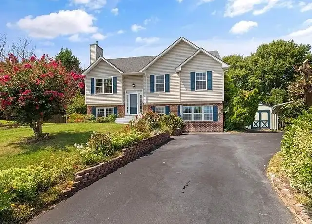 Property at 5764 Ralston Ct, Woodbridge, VA, 22193, 4 beds, 3 baths, [object Object]