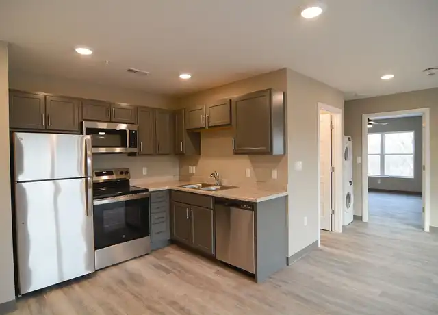 Property at Hamilton Village Senior Suites - 4102 Hamilton St, Omaha, NE, 68131, 2 beds, 1 bath, [object Object]