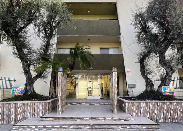 Property at 6150 Reseda Blvd Unit 6150-206, Tarzana, CA, 91335, 1 bed, 1 bath, [object Object]