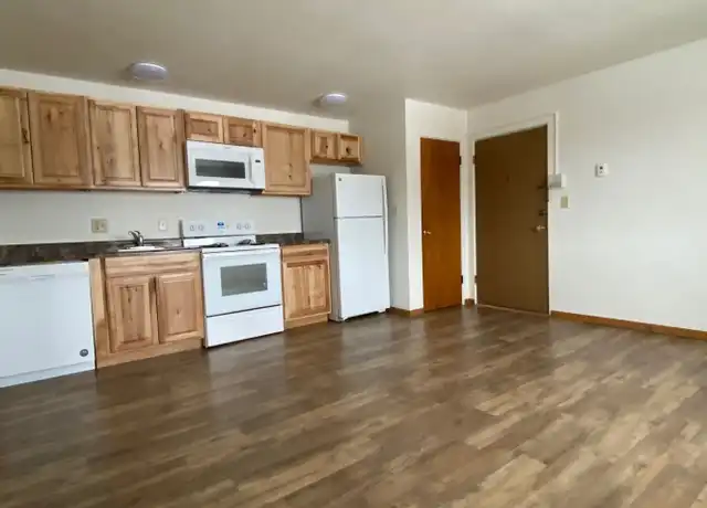 Property at 1904 5th Ave S, Moorhead, MN, 56560, 1 bed, 1 bath, [object Object]