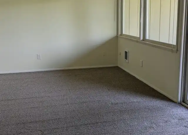 Property at 7508 Hill Ave Unit 6, Gig Harbor, WA, 98335, 2 beds, 1 bath, [object Object]
