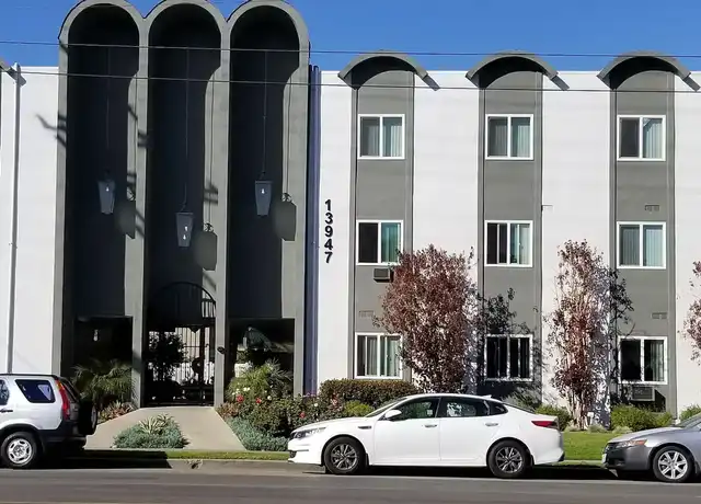 Property at Maison De Michelle Apartments - 13947 Oxnard St, Van Nuys, CA, 91401, 1 bed, 1 bath, [object Object]