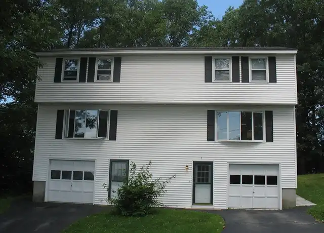 Property at 3 Greenhalge St Unit 3, Worcester, MA, 01604, 2 beds, 1.5 baths, [object Object]
