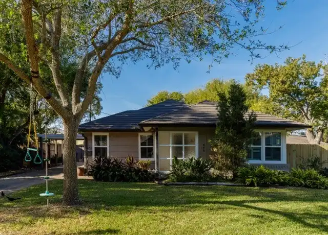 Property at 452 Delaine Dr, Corpus Christi, TX, 78411, 4 beds, 3 baths, [object Object]